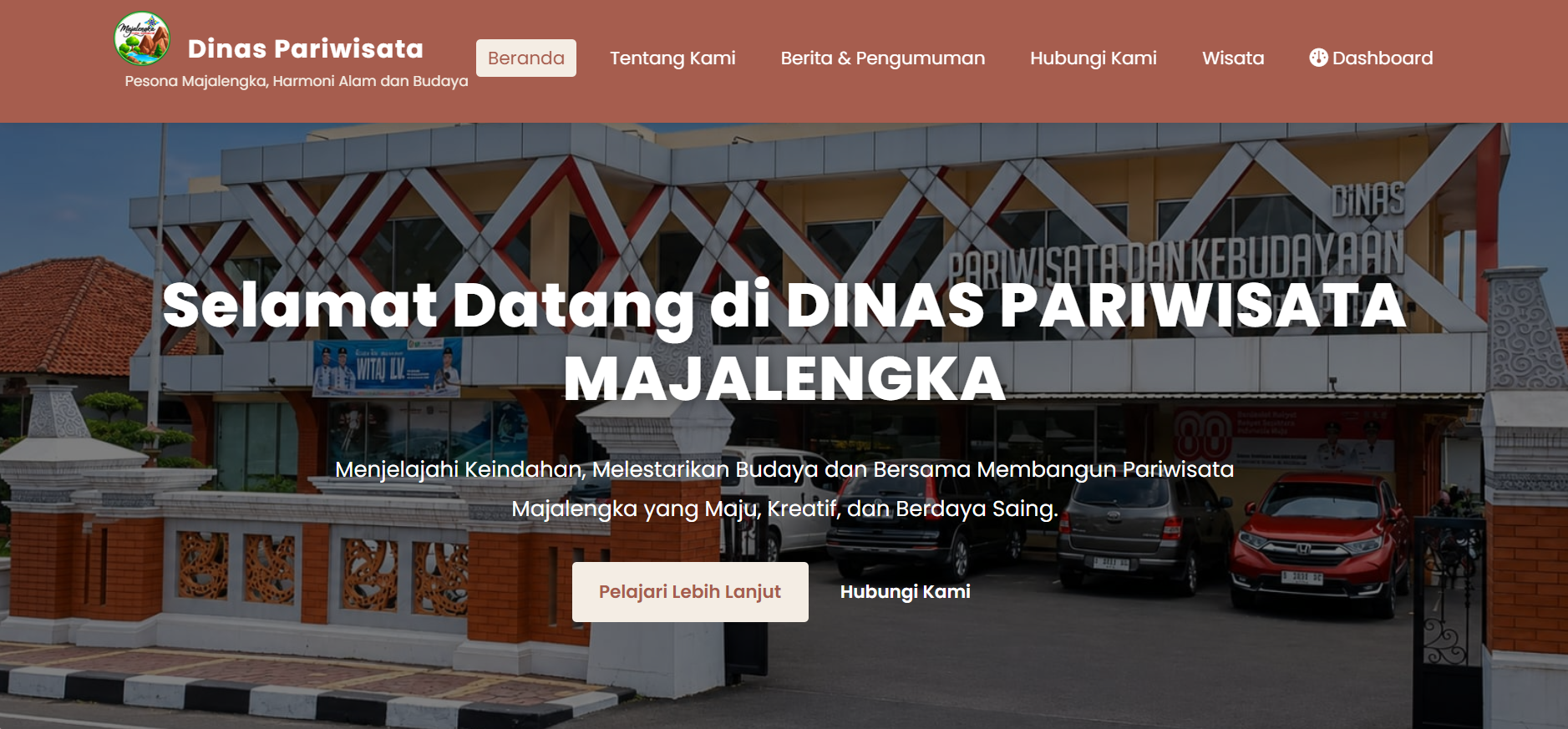 Portal Web Portfolio Interactive & Showcase Karya Siswa PPLG